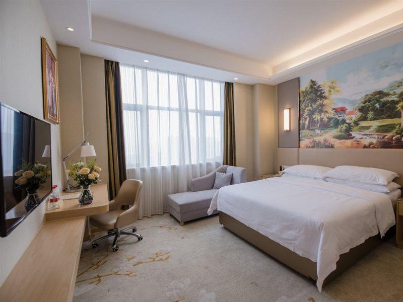 Vienna International Hotel Wuhan Exterior foto